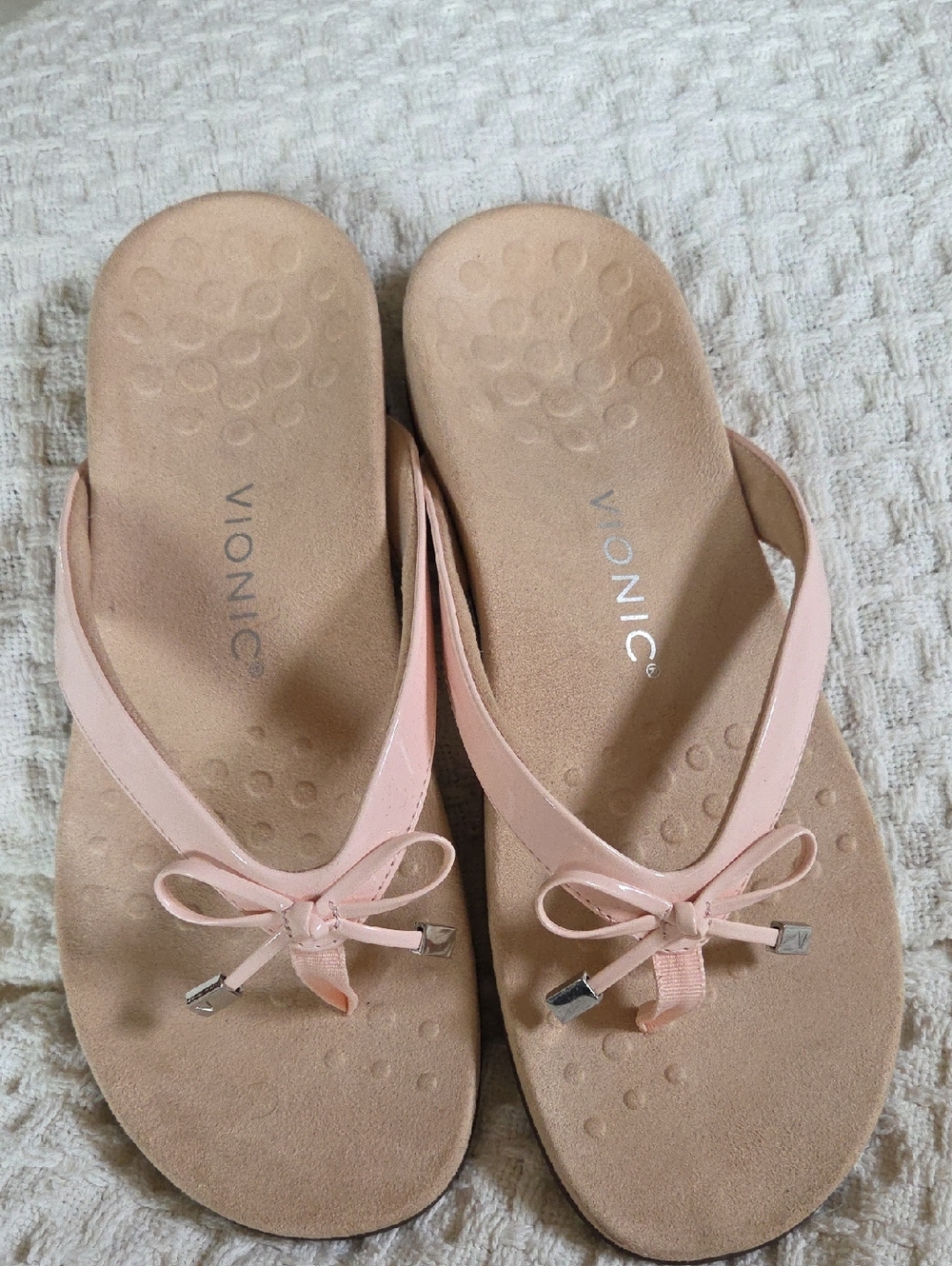 Vionic Women's Blush Bow Thong Sandals